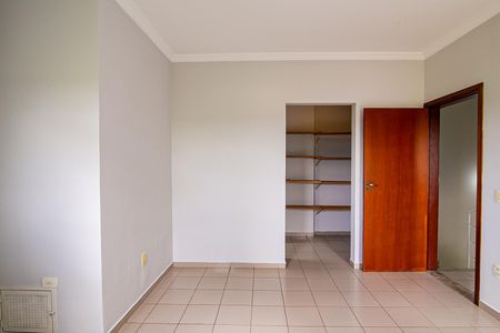 Casa de condomínio para alugar com 342m², 5 quartos e 5 vagasSuite 2