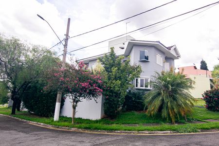 Casa de condomínio para alugar com 342m², 5 quartos e 5 vagasfachada Casa