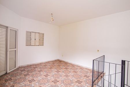 Casa de condomínio para alugar com 342m², 5 quartos e 5 vagasQuarto Edicula