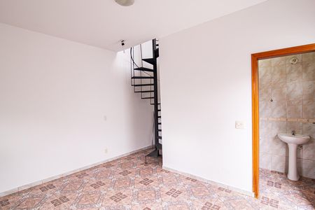 Casa de condomínio para alugar com 342m², 5 quartos e 5 vagasSal Edicula