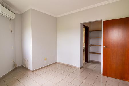 Casa de condomínio para alugar com 342m², 5 quartos e 5 vagasSuite 2