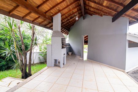 Casa de condomínio para alugar com 342m², 5 quartos e 5 vagasChurrasqueira