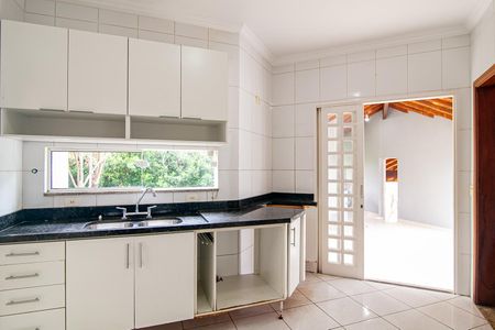 Casa de condomínio para alugar com 342m², 5 quartos e 5 vagascozinha