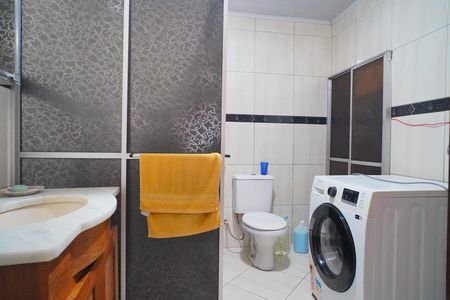 Banheiro  de casa para alugar com 3 quartos, 200m² em Jardim Carvalho, Porto Alegre