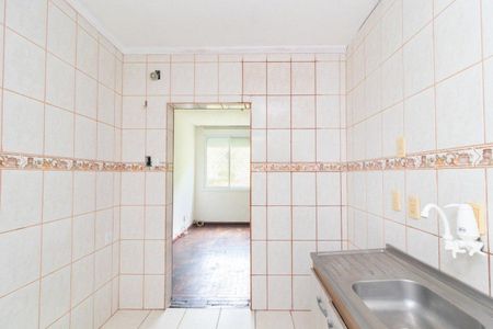 Cozinha  de apartamento para alugar com 2 quartos, 43m² em Santo Antônio, Porto Alegre