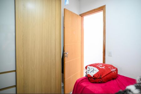 Casa à venda com 300m², 5 quartos e 2 vagas Casa à venda com 300m², 5 quartos e 2 vagasQuarto 2 - Casa 2