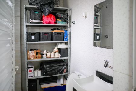 Casa à venda com 300m², 5 quartos e 2 vagas Casa à venda com 300m², 5 quartos e 2 vagasBanheiro Social - Casa 2