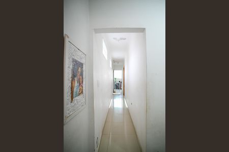 Casa à venda com 300m², 5 quartos e 2 vagas Casa à venda com 300m², 5 quartos e 2 vagasCorredor - Casa 02