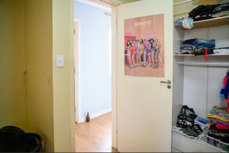 Casa à venda com 300m², 5 quartos e 2 vagas Casa à venda com 300m², 5 quartos e 2 vagasQuarto 3 Casa 1