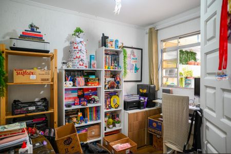 Casa à venda com 300m², 5 quartos e 2 vagas Casa à venda com 300m², 5 quartos e 2 vagasQuarto de Serviço - Casa 1