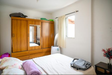 Casa à venda com 300m², 5 quartos e 2 vagas Casa à venda com 300m², 5 quartos e 2 vagasQuarto 1 - Casa 2