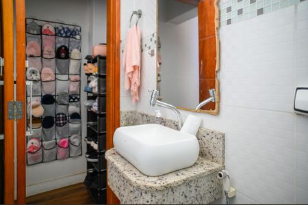 Casa à venda com 300m², 5 quartos e 2 vagas Casa à venda com 300m², 5 quartos e 2 vagasBanheiro Social - Casa 1