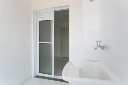 Apartamento para alugar com 46m², 2 quartos e sem vaga Apartamento para alugar com 46m², 2 quartos e sem vagaÁrea de Serviço