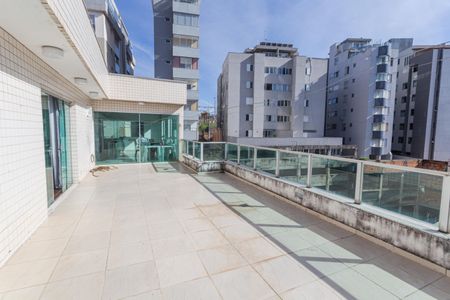 Apartamento à venda com 280m², 3 quartos e 3 vagasCobertura