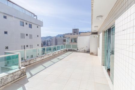 Apartamento à venda com 280m², 3 quartos e 3 vagasCobertura