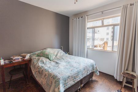 Apartamento à venda com 280m², 3 quartos e 3 vagasQuarto 2