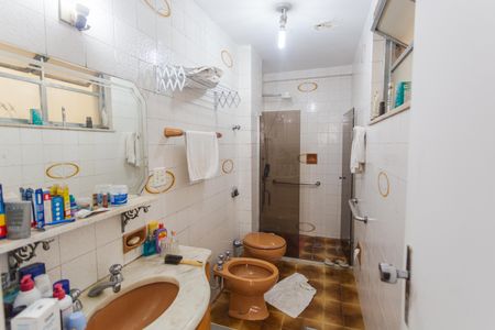 Apartamento à venda com 280m², 3 quartos e 3 vagasBanheiro da Suíte