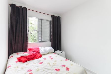 Quarto 1 de apartamento para alugar com 2 quartos, 56m² em Conjunto Residencial José Bonifácio, São Paulo