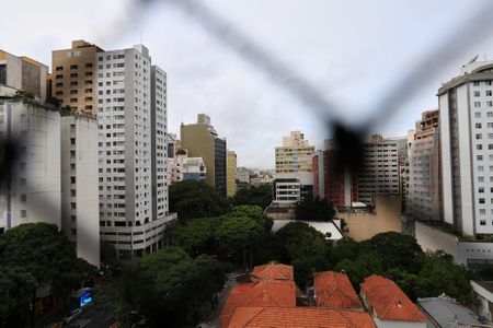 Vista da Sala de apartamento para alugar com 2 quartos, 65m² em Centro, Belo Horizonte