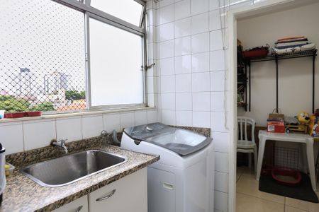 Apartamento para alugar com 65m², 2 quartos e 1 vagaÁrea de Serviço