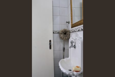 Apartamento para alugar com 65m², 2 quartos e 1 vagaBanheiro de serviço