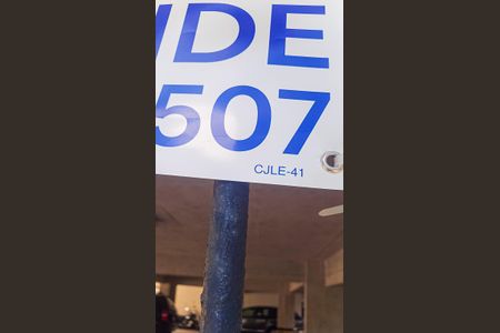 Apartamento à venda com 58m², 2 quartos e 1 vagaFachada do Prédio com placa