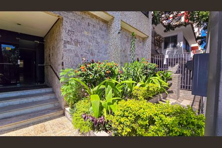 Apartamento à venda com 58m², 2 quartos e 1 vagaHall de entrada