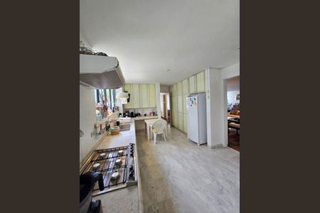 Apartamento à venda com 370m², 4 quartos e 3 vagas