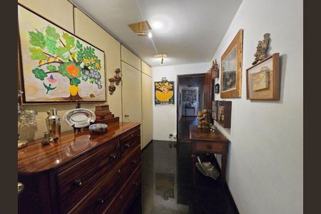 Apartamento à venda com 370m², 4 quartos e 3 vagas