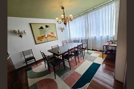 Apartamento à venda com 370m², 4 quartos e 3 vagas