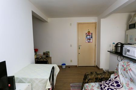 Apartamento para alugar com 35m², 2 quartos e 1 vagaSala 