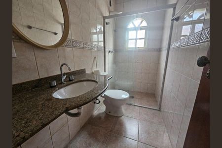 Casa à venda com 3 quartos, 178m² em Jardim Namba, São Paulo