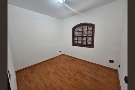 Casa à venda com 3 quartos, 178m² em Jardim Namba, São Paulo