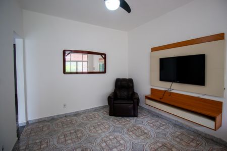 Sala de casa para alugar com 2 quartos, 175m² em Vila da Penha, Rio de Janeiro