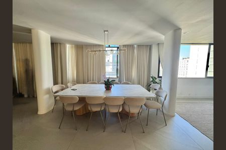 Apartamento à venda com 205m², 3 quartos e 1 vaga