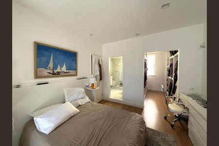 Apartamento à venda com 205m², 3 quartos e 1 vaga