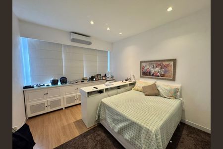 Apartamento à venda com 205m², 3 quartos e 1 vaga