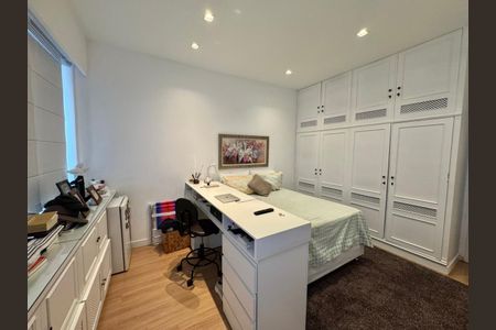 Apartamento à venda com 205m², 3 quartos e 1 vaga
