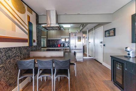 Apartamento à venda com 77m², 2 quartos e 2 vagasCozinha 