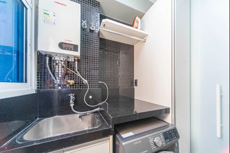 Apartamento à venda com 77m², 2 quartos e 2 vagasÁrea de Serviço