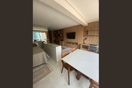 Apartamento para alugar com 1 quarto, 55m² em Moema, São Paulo