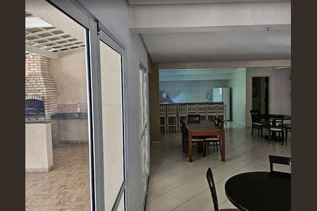 Apartamento à venda com 2 quartos, 59m² em Jardim Tupanci, Barueri