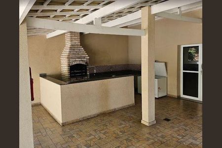 Apartamento à venda com 2 quartos, 59m² em Jardim Tupanci, Barueri