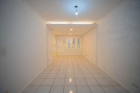 Casa à venda com 4 quartos, 251m² em Jaguaribe, Osasco