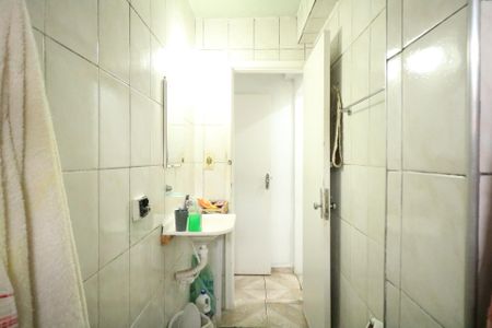 Casa à venda com 372m², 2 quartos e 2 vagas Casa à venda com 372m², 2 quartos e 2 vagasBanheiro 1