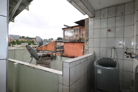 Casa à venda com 372m², 2 quartos e 2 vagas Casa à venda com 372m², 2 quartos e 2 vagasTerraço