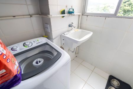 Apartamento para alugar com 48m², 2 quartos e 1 vaga Apartamento para alugar com 48m², 2 quartos e 1 vagaCozinha e Área de Serviço