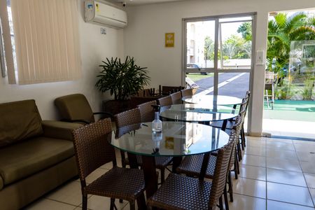 Apartamento para alugar com 48m², 2 quartos e 1 vaga Apartamento para alugar com 48m², 2 quartos e 1 vagaÁrea comum - Salão de festas