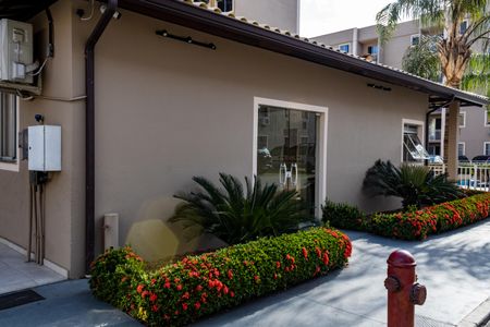 Apartamento para alugar com 48m², 2 quartos e 1 vaga Apartamento para alugar com 48m², 2 quartos e 1 vagaÁrea comum - Salão de festas