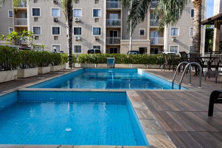 Apartamento para alugar com 48m², 2 quartos e 1 vaga Apartamento para alugar com 48m², 2 quartos e 1 vagaÁrea comum - Piscina